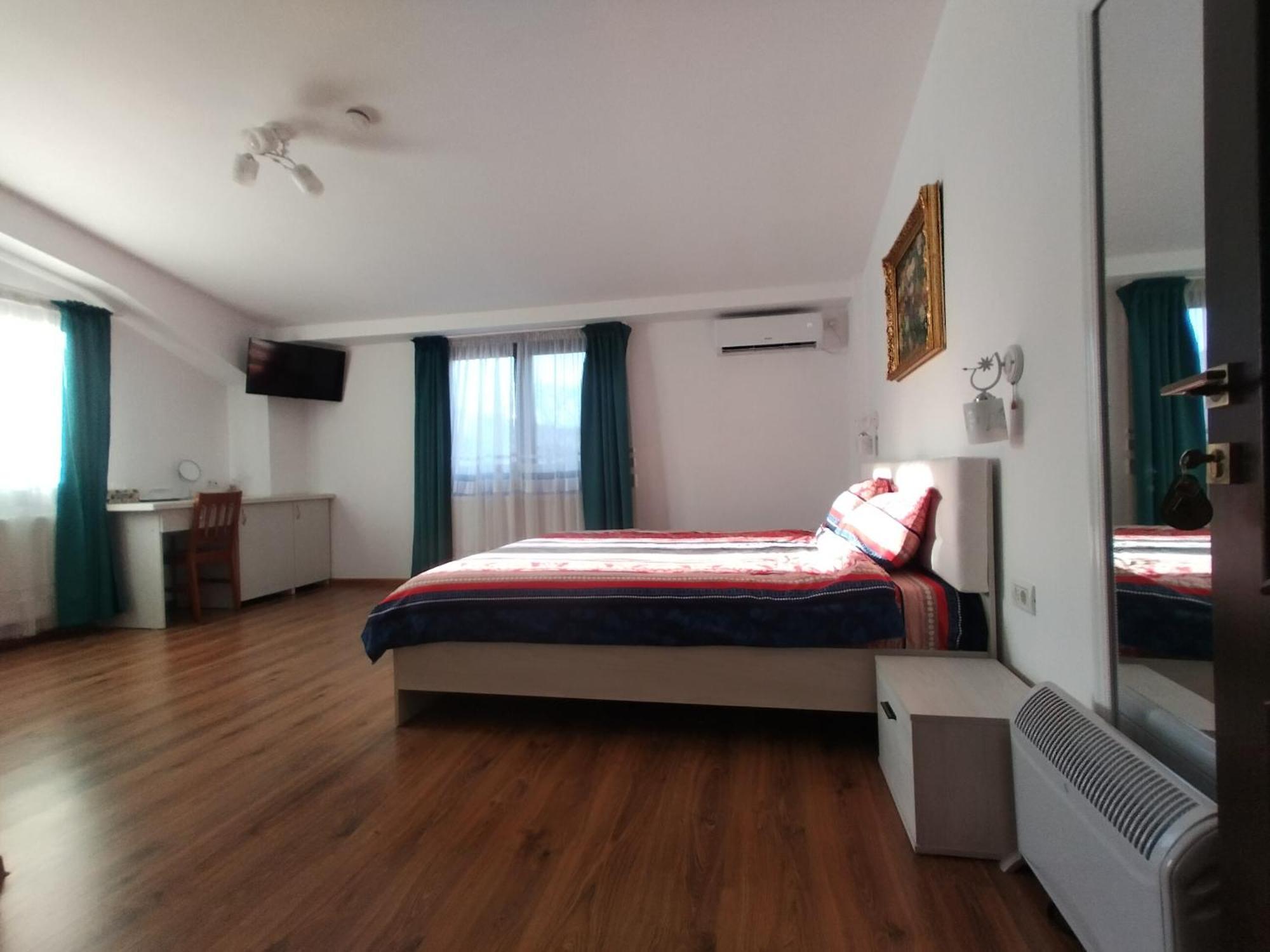 La Amy Apartment Pangarati ภายนอก รูปภาพ
